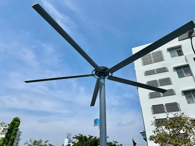 Quạt tháp HVLS FANARO làm mát khu vực sự kiện ngoài trời